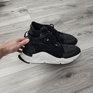 Sorel  Kinetic Black Boots Sz 10